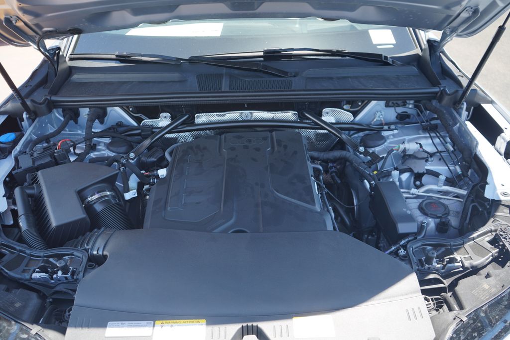 Thumbnail: 2025 Audi Q5 - 12