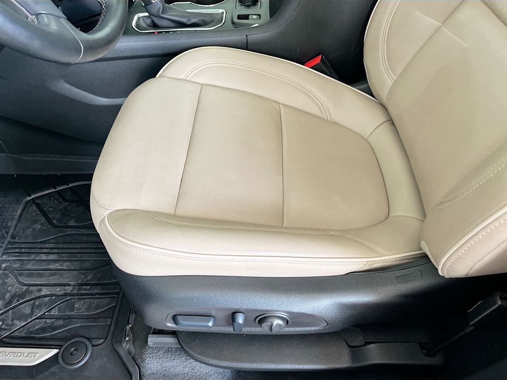 Used 2023 Black Chevrolet Premier image 20