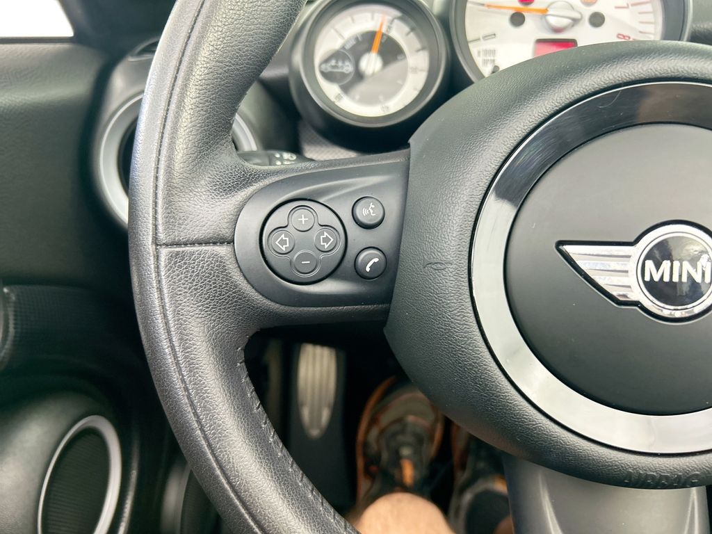 Thumbnail: 2014 MINI Cooper - 11