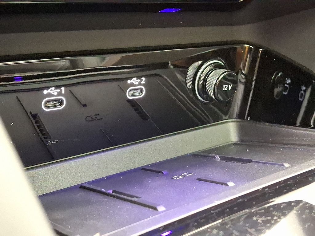 Thumbnail: 2025 Audi SQ5 - 13