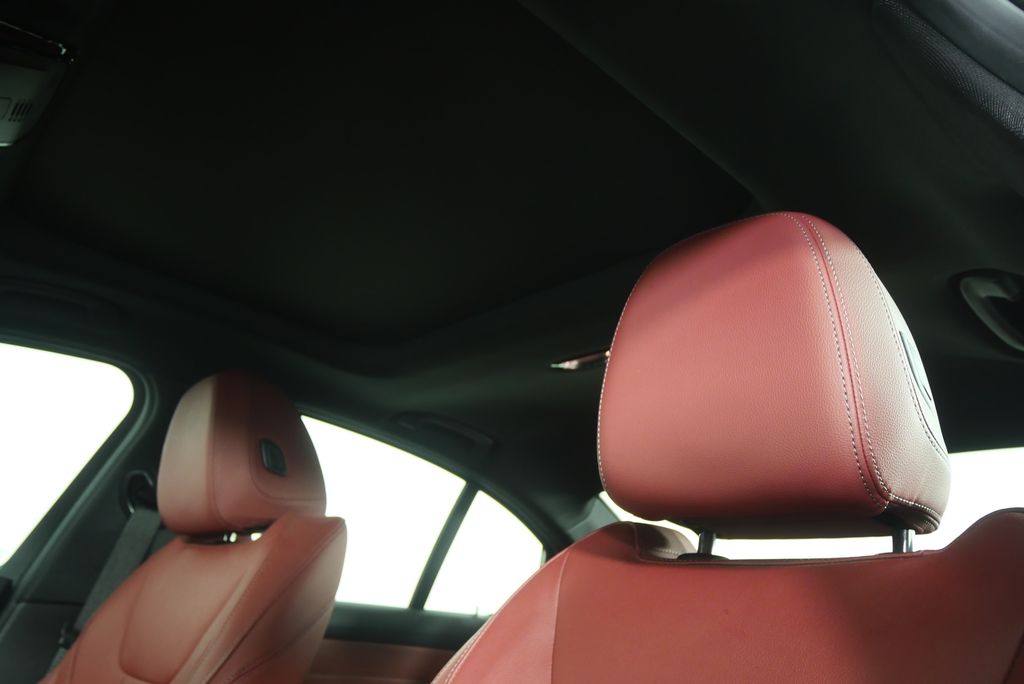 Thumbnail: 2023 BMW 3 Series - 12