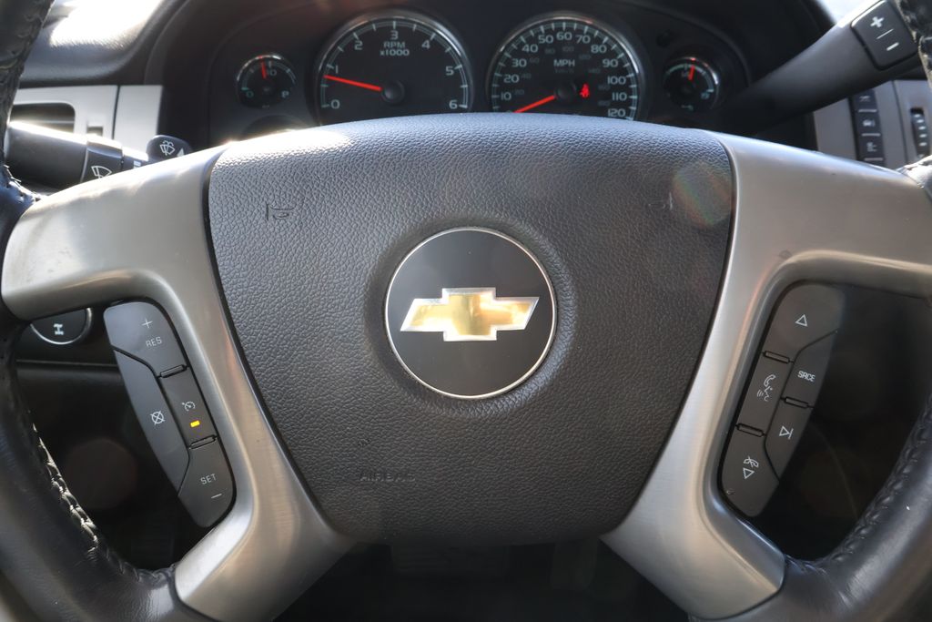 Thumbnail: 2013 Chevrolet Silverado 1500 - 20