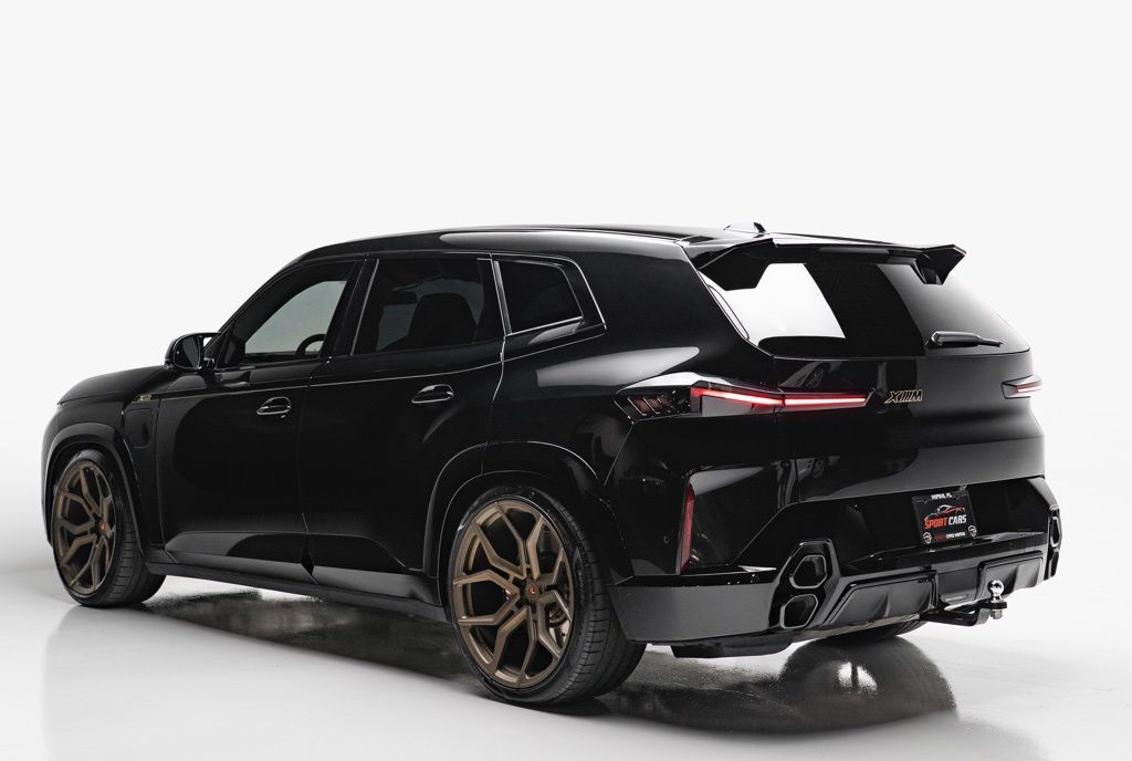 2023 BMW XM - Thumbnail 7