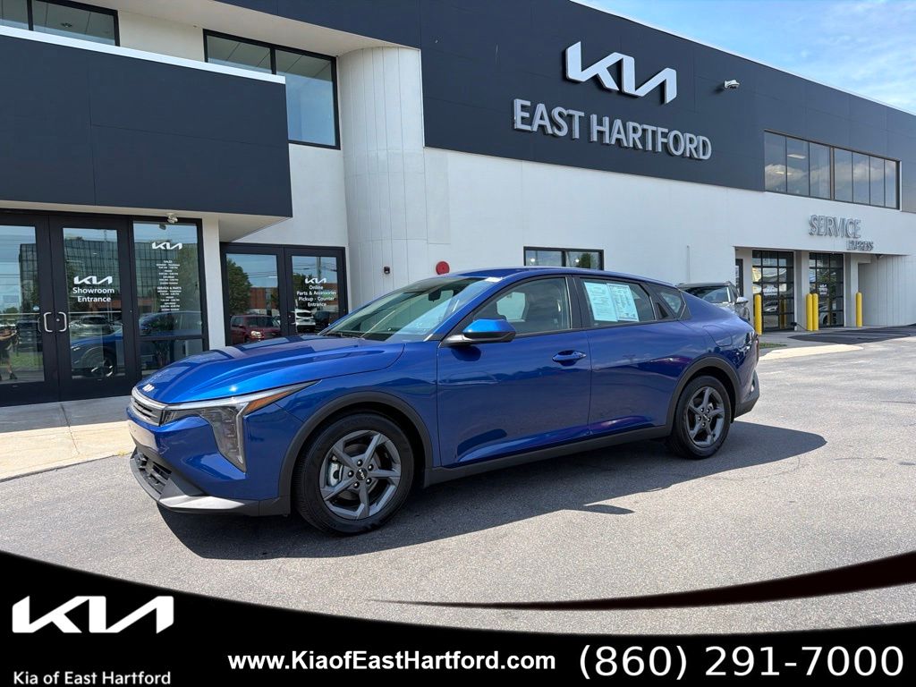 2025 Kia K4 LXS FWD
