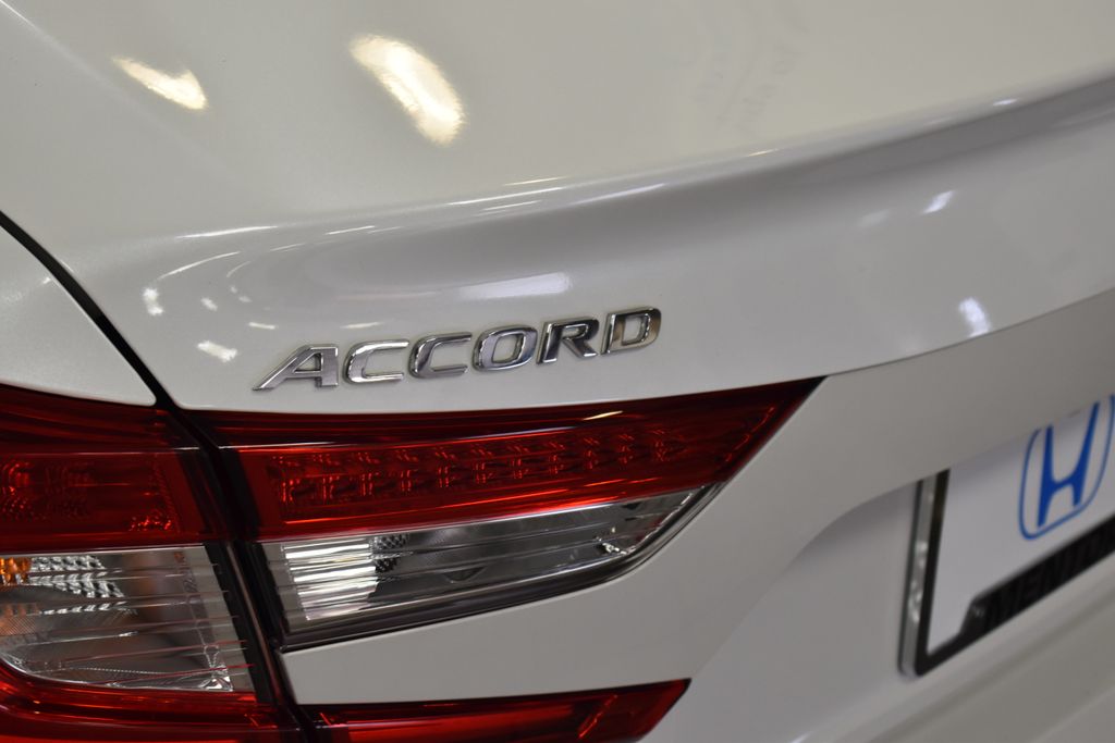 2022 Honda Accord Touring 6