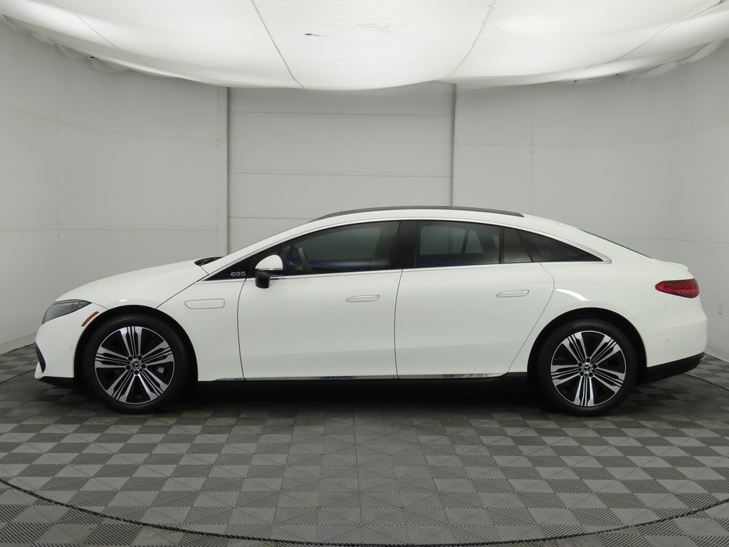 Thumbnail: 2023 Mercedes-Benz EQS - 8