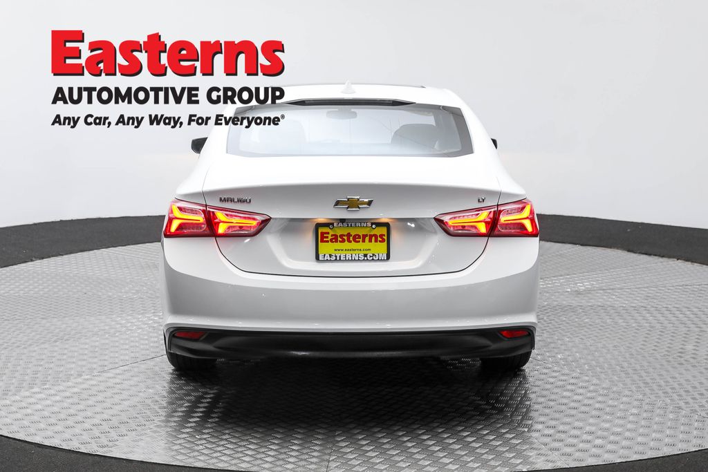 Used 2022 White Chevrolet LT image 6