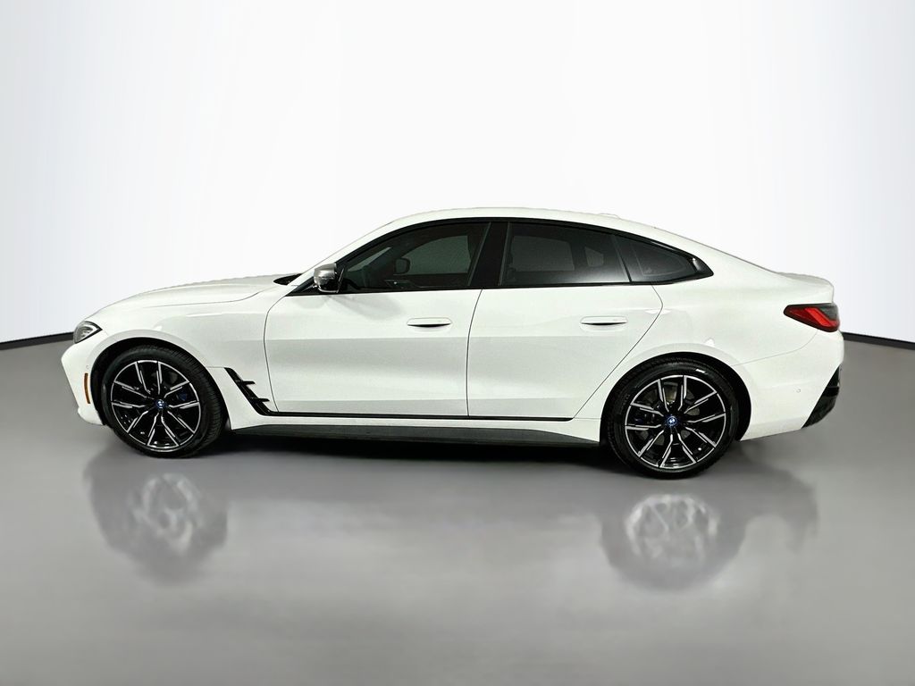 Thumbnail: 2024 BMW i4 - 8