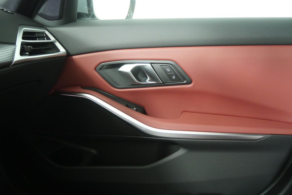 Thumbnail: 2026 BMW 3 Series - 23