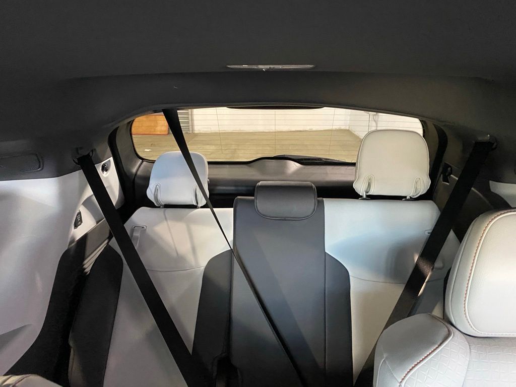 Thumbnail: 2026 Toyota Sienna - 29