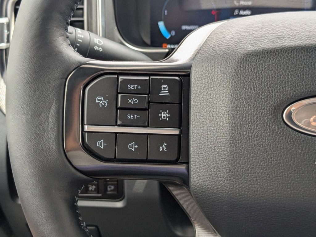 2025 Ford F-350 Super Duty Platinum