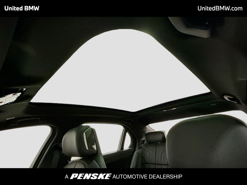 Thumbnail: 2026 BMW i7 - 12