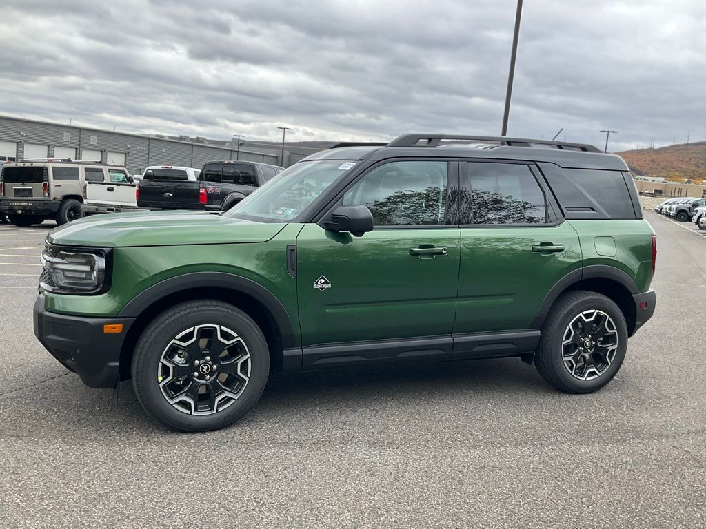 New 2025 Green Ford Outer Banks image 30