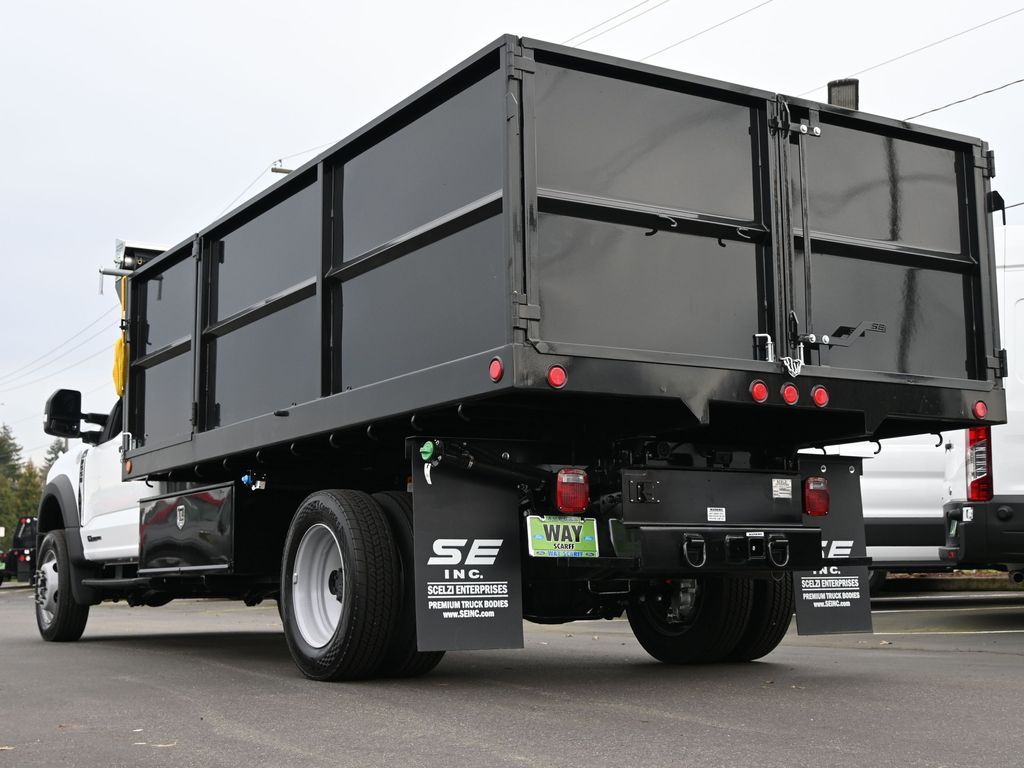 2024 Ford F-550 Super Duty 