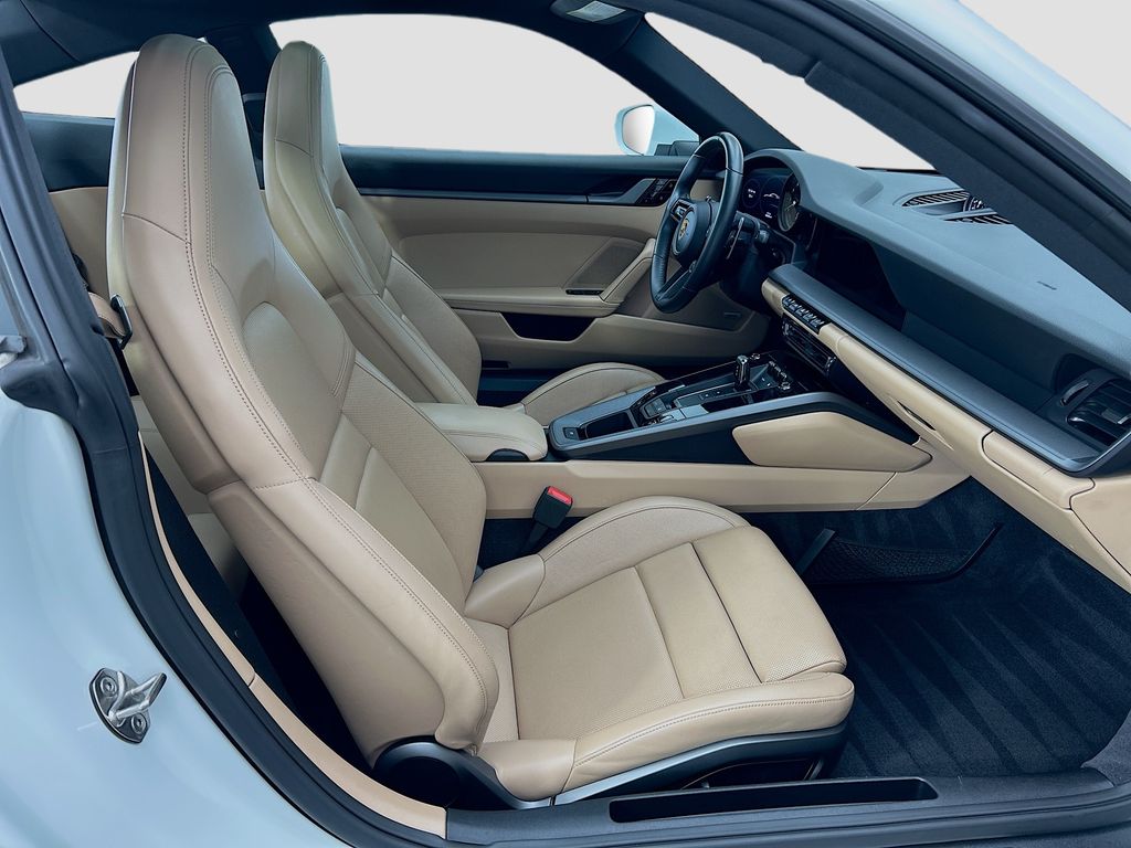 Thumbnail: 2021 Porsche 911 - 22