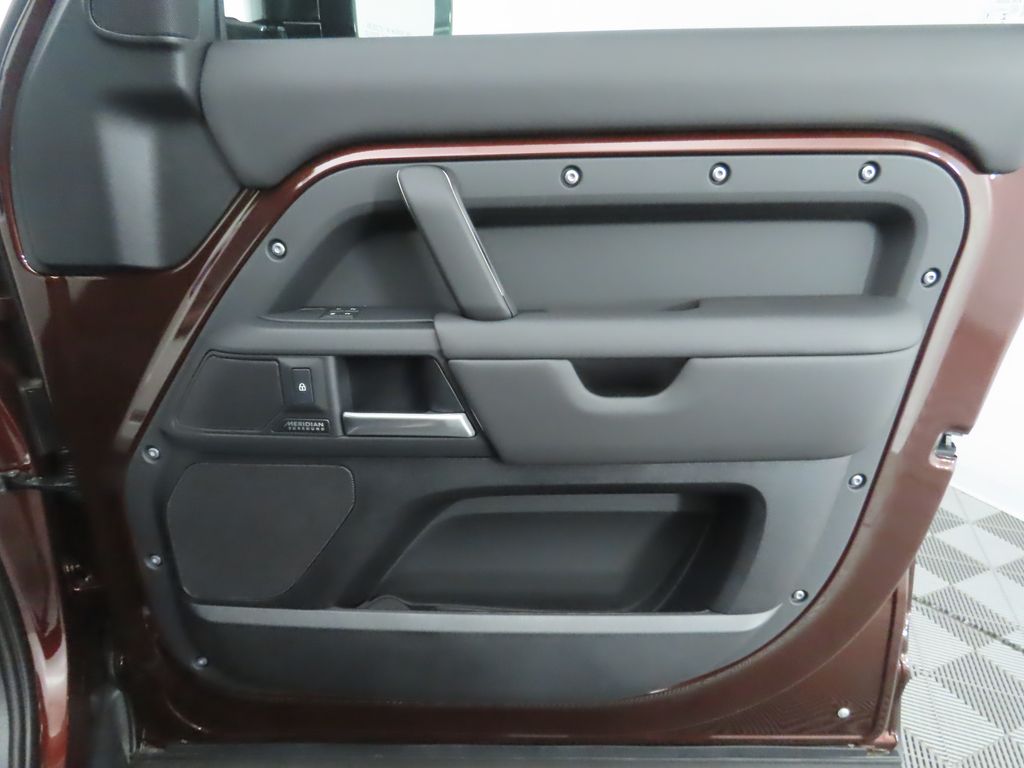 Thumbnail: 2025 Land Rover Defender - 26