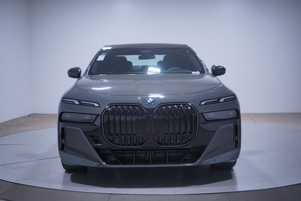 Thumbnail: 2026 BMW i7 - 4