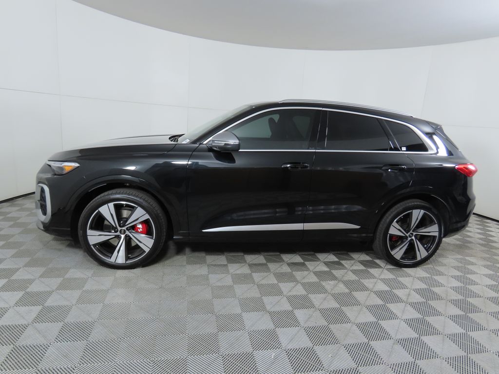 2025 Audi SQ5 Premium 8