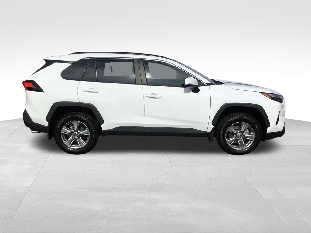 Thumbnail: 2025 Toyota RAV4 - 6