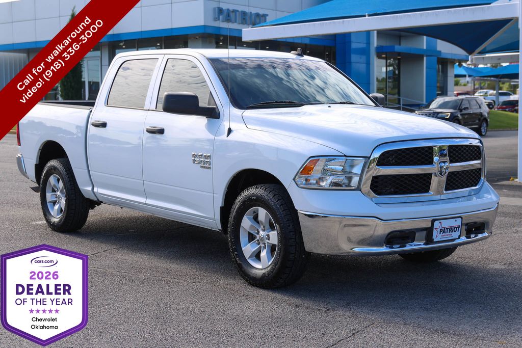 2022 RAM 1500 Classic SLT Crew Cab 4WD