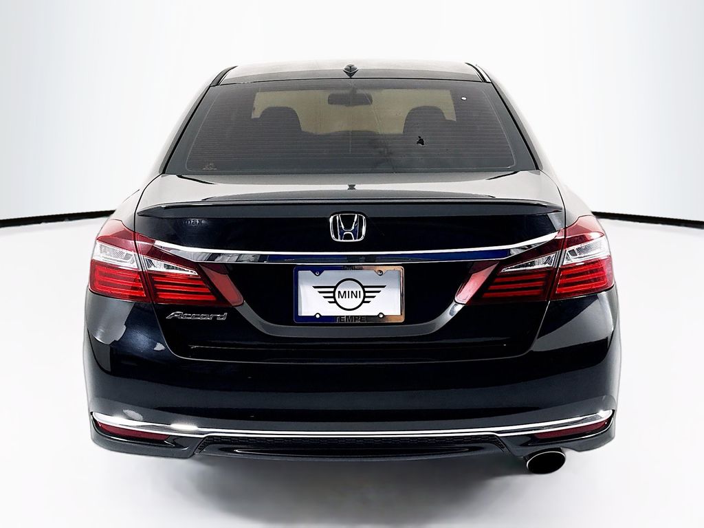 Thumbnail: 2016 Honda Accord - 6