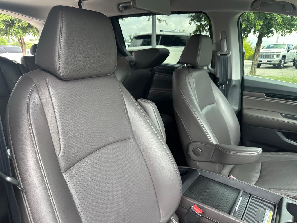 Used Car 2020 Honda Odyssey  Elite For Sale Under $30,000 In Austin, Texas