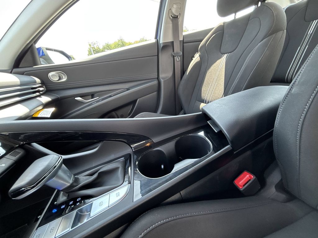 Used 2025 Intense Blue Hyundai SEL Convenience image 24