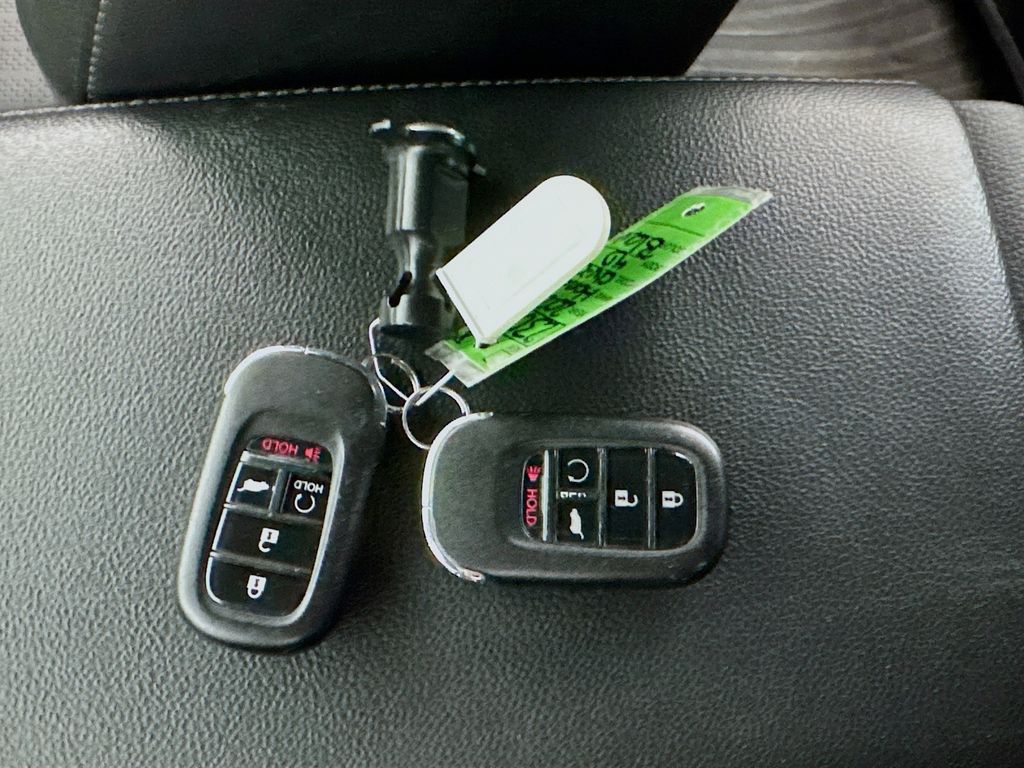 2023 Honda Civic Hatchback Sport Touring - Photo 24