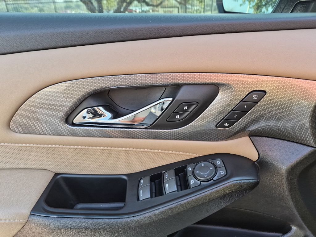 Used Car 2023 Chevrolet Traverse  Premier For Sale Under $40,000 In Austin, Texas