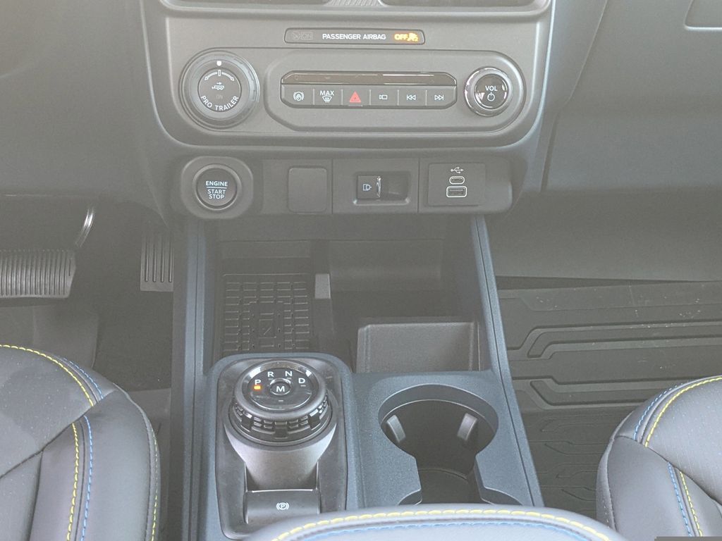 2025 Ford Maverick Lobo