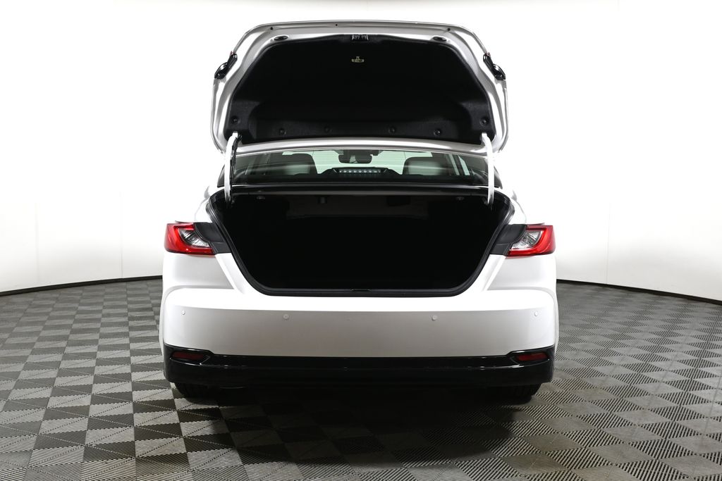 Thumbnail: 2026 Toyota Camry - 31