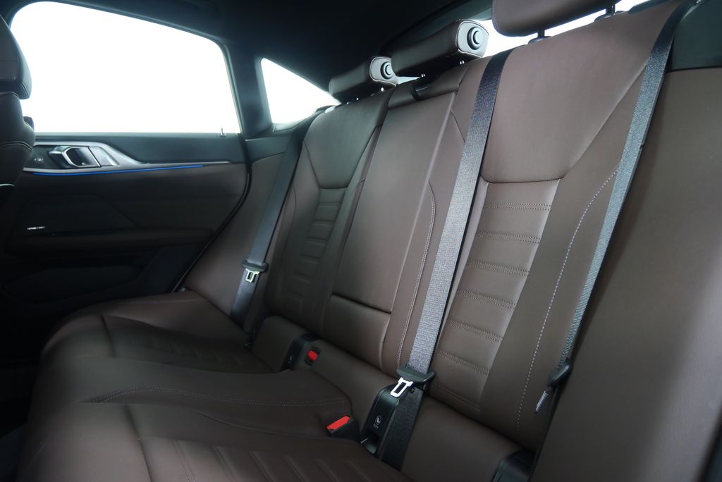 Thumbnail: 2025 BMW i4 - 16