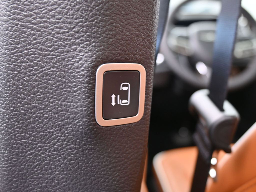 New 2026 Bright White Clearcoat Chrysler Pinnacle image 41