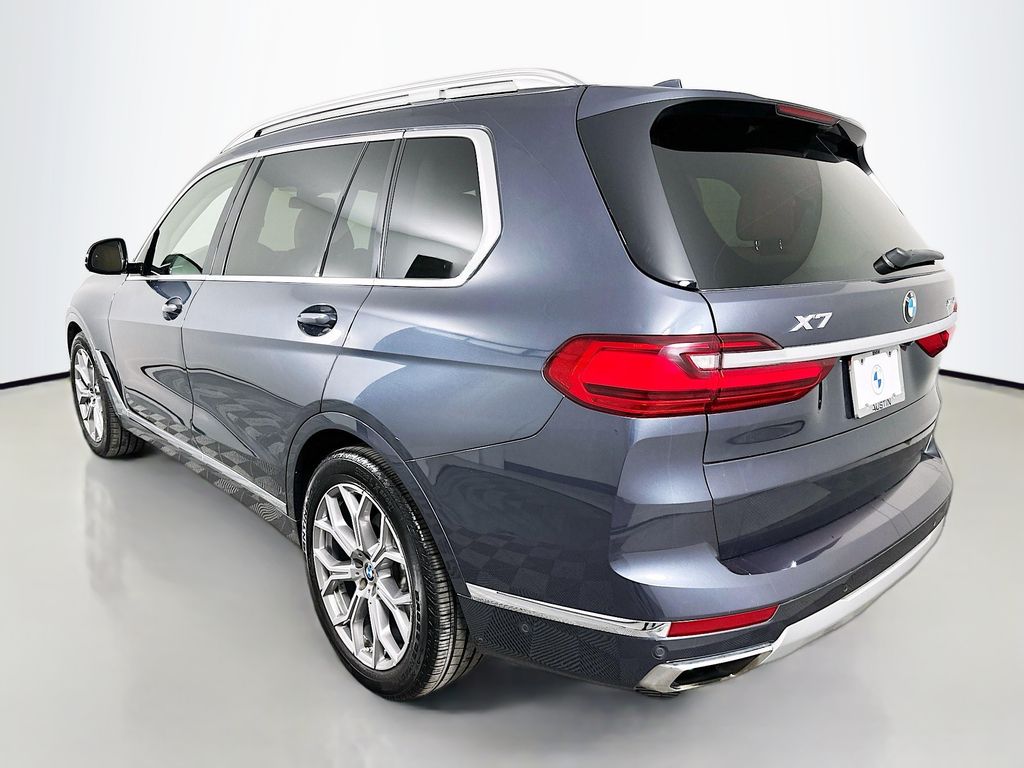 Thumbnail: 2021 BMW X7 - 7