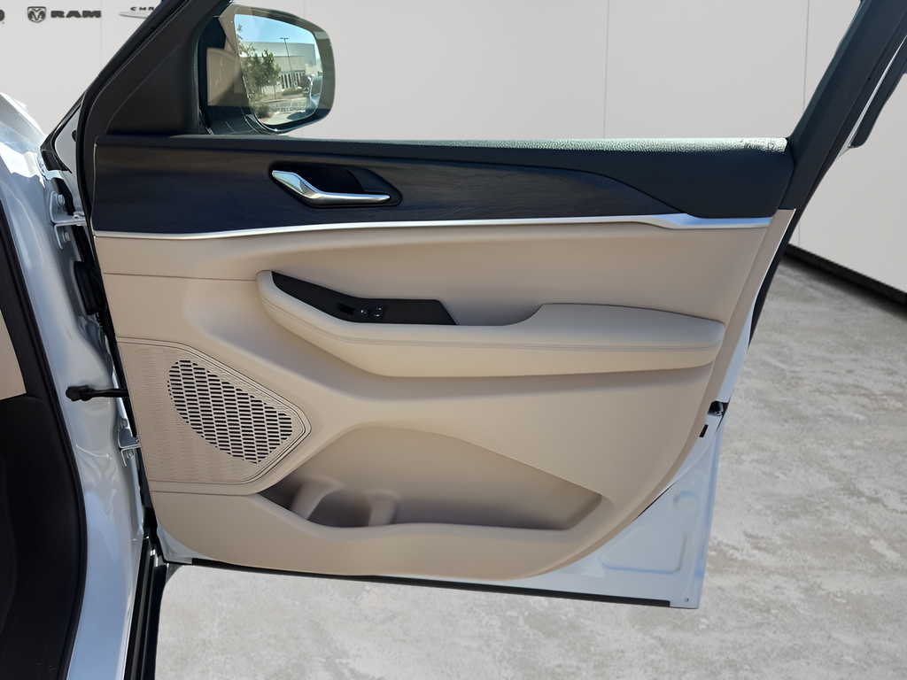 New Car 2025 Jeep Grand Cherokee  Limited For Sale Under $50,000 In Austin, Texas