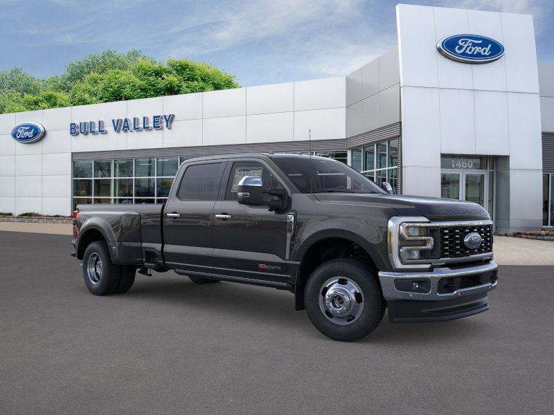 2025 Ford F-350 Super Duty Lariat Crew Cab LB DRW 4WD