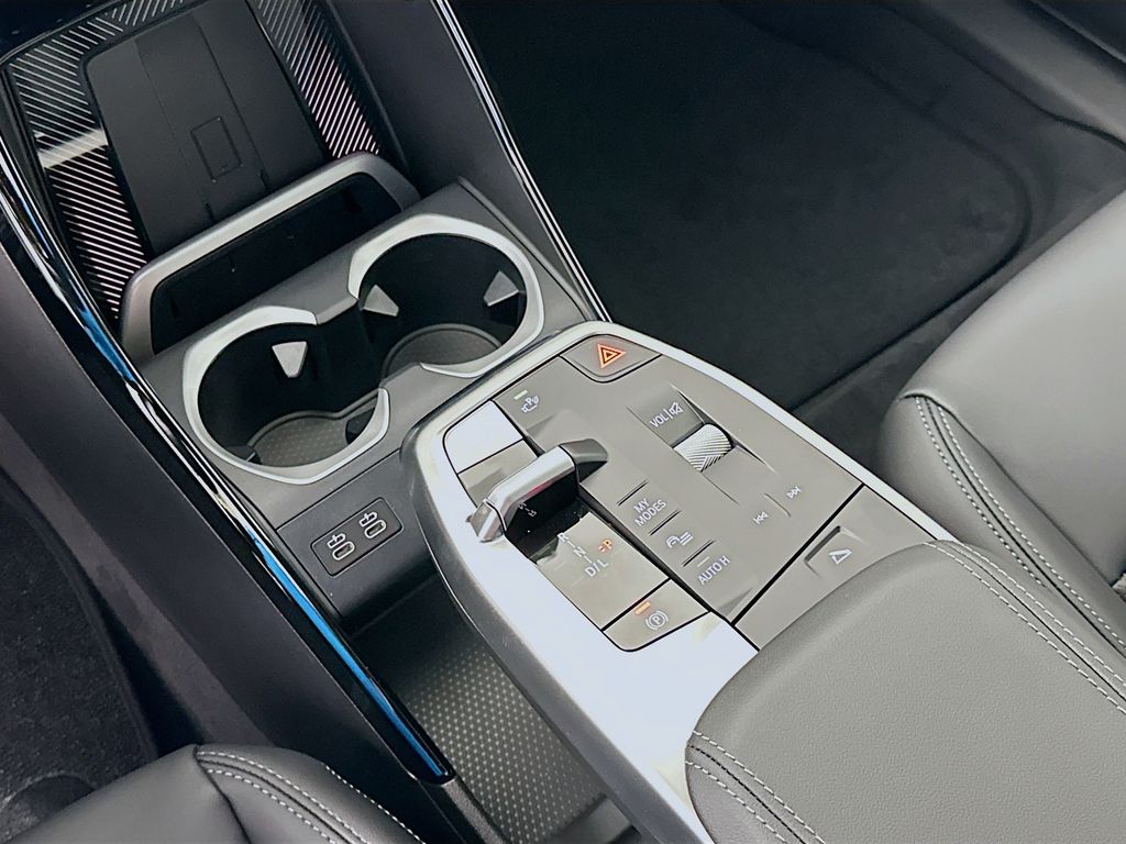 Thumbnail: 2026 BMW X1 - 15