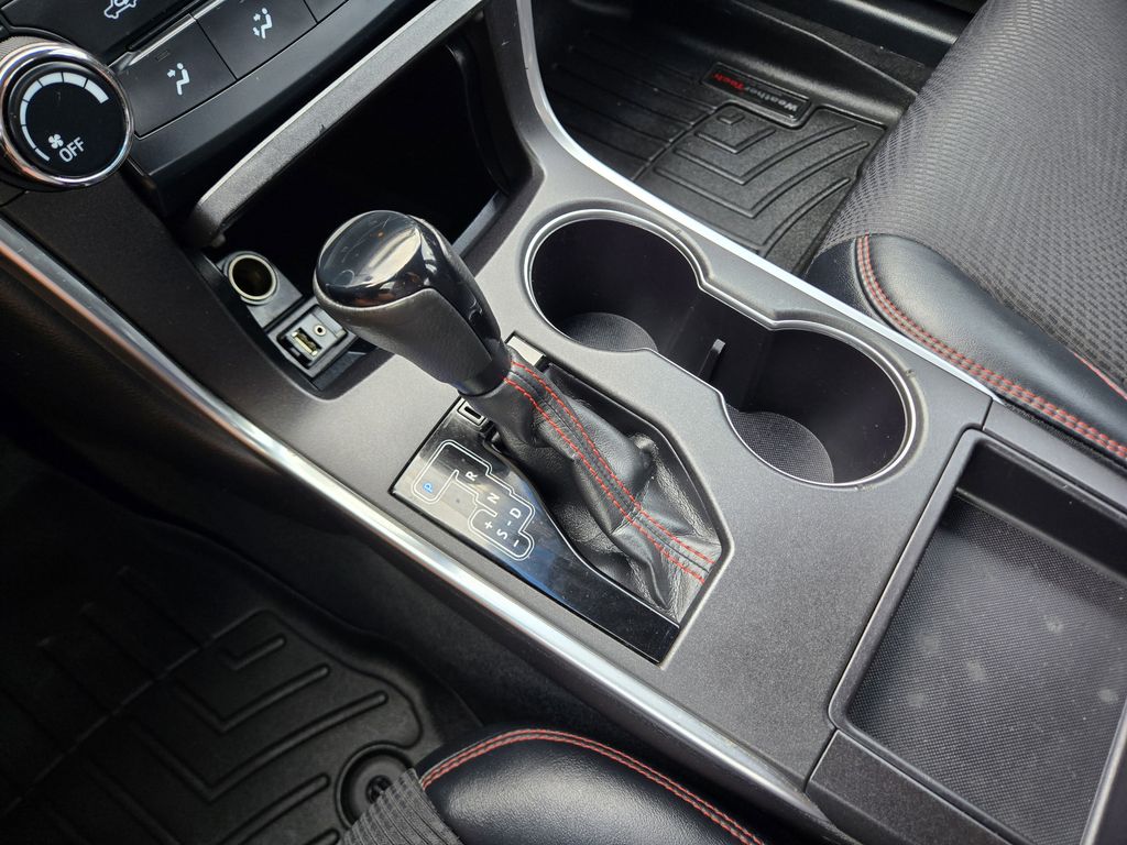 2017 Toyota Camry SE White at Gullo Toyota