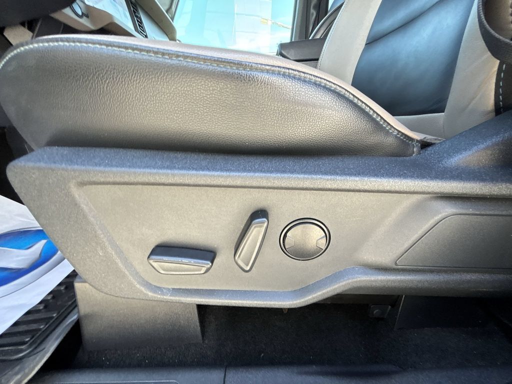 Used 2024 Shadow Black Ford Wildtrak image 14
