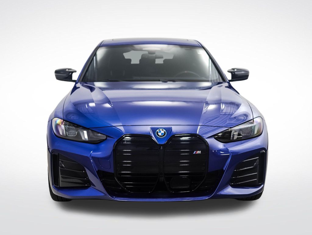 Thumbnail: 2025 BMW i4 - 8