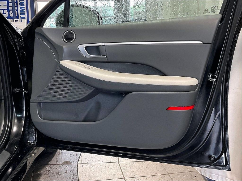 2025 Hyundai Sonata — photo 12