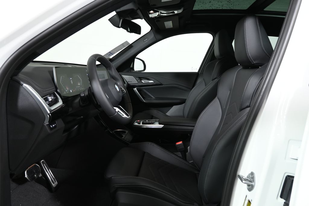 Thumbnail: 2026 BMW X1 - 3