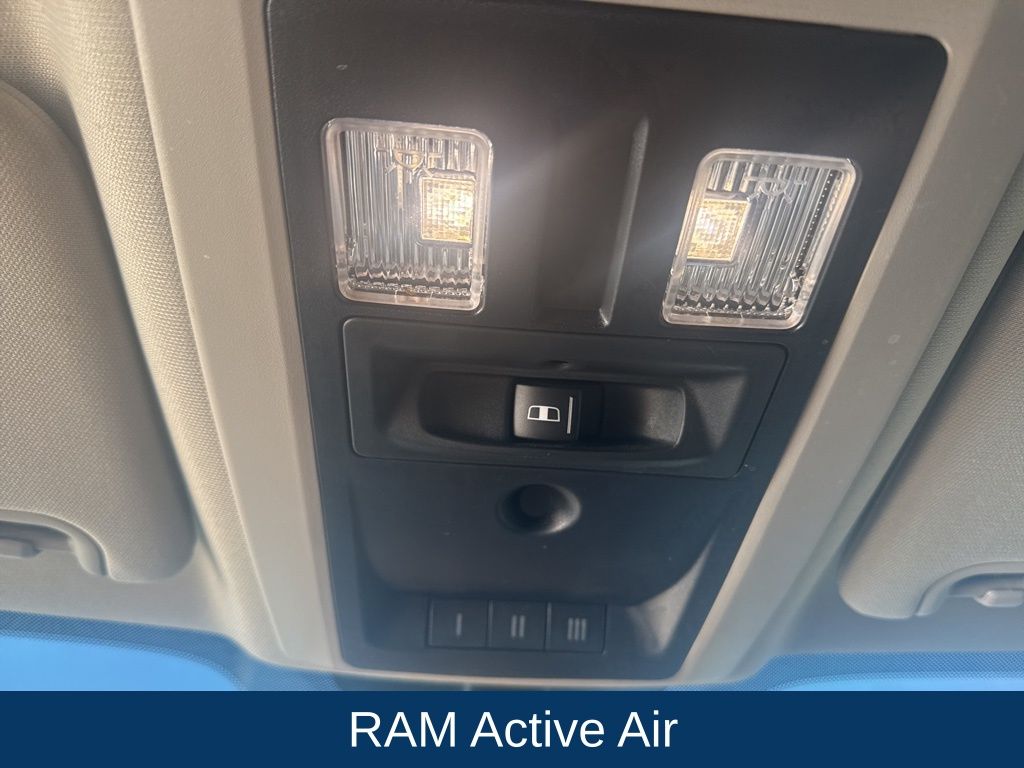 2018 Ram 2500 Laramie Crew Cab 4x4 6'4" Box