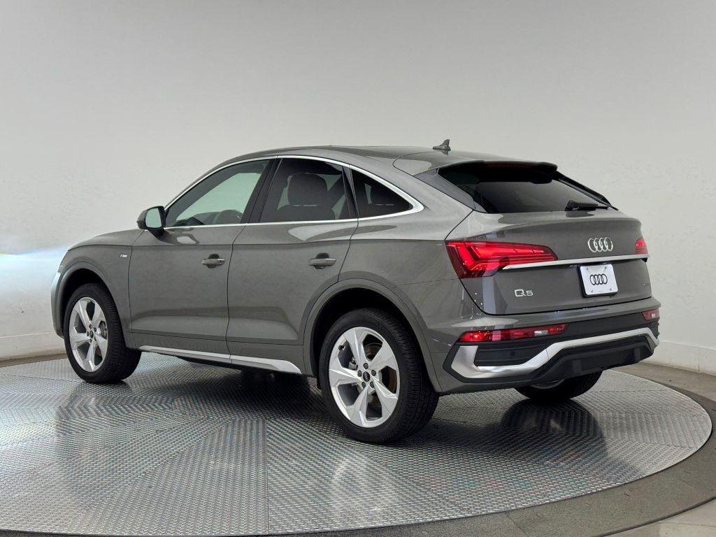 Thumbnail: 2025 Audi Q5 - 7