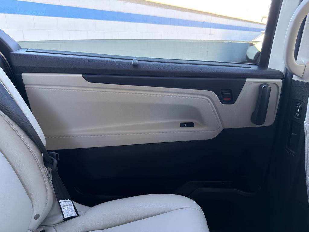 Thumbnail: 2026 Honda Odyssey - 21