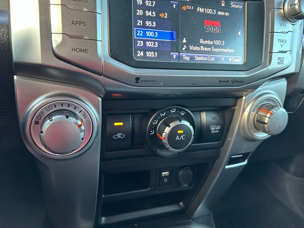Thumbnail: 2019 Toyota 4Runner - 26
