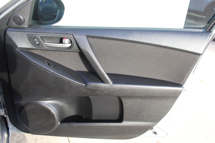 Used Car 2013 Mazda Mazda3  I Touring For Sale Under $10,000 In Georgetown, Texas