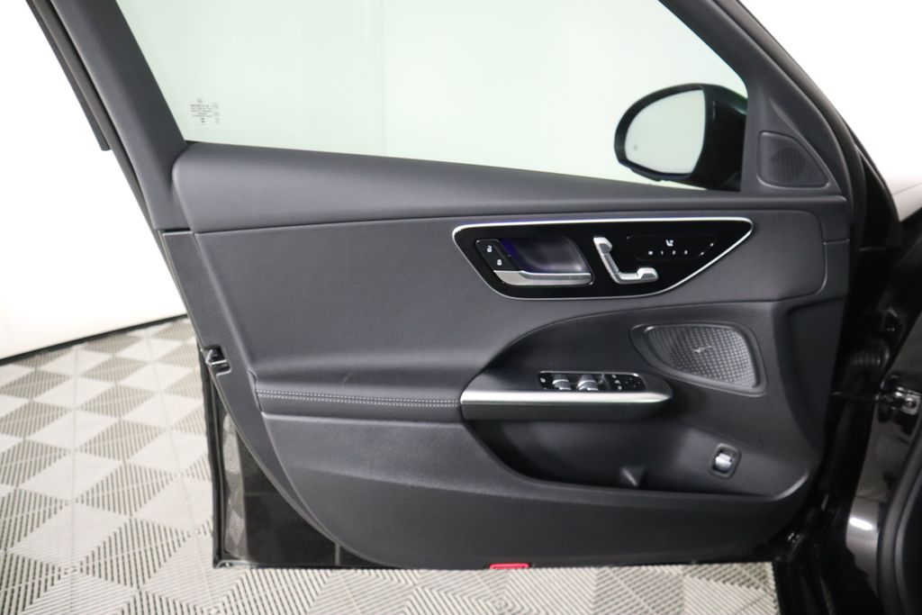 Thumbnail: 2025 Mercedes-Benz C-Class - 24