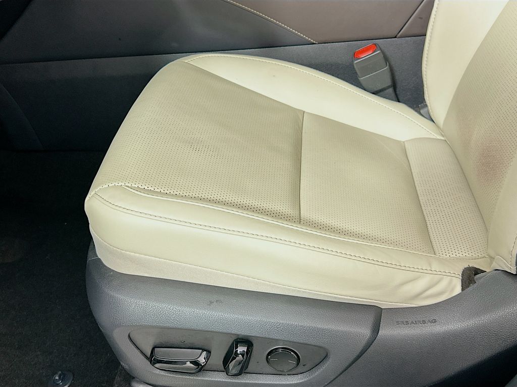 Thumbnail: 2023 Lexus RX - 20