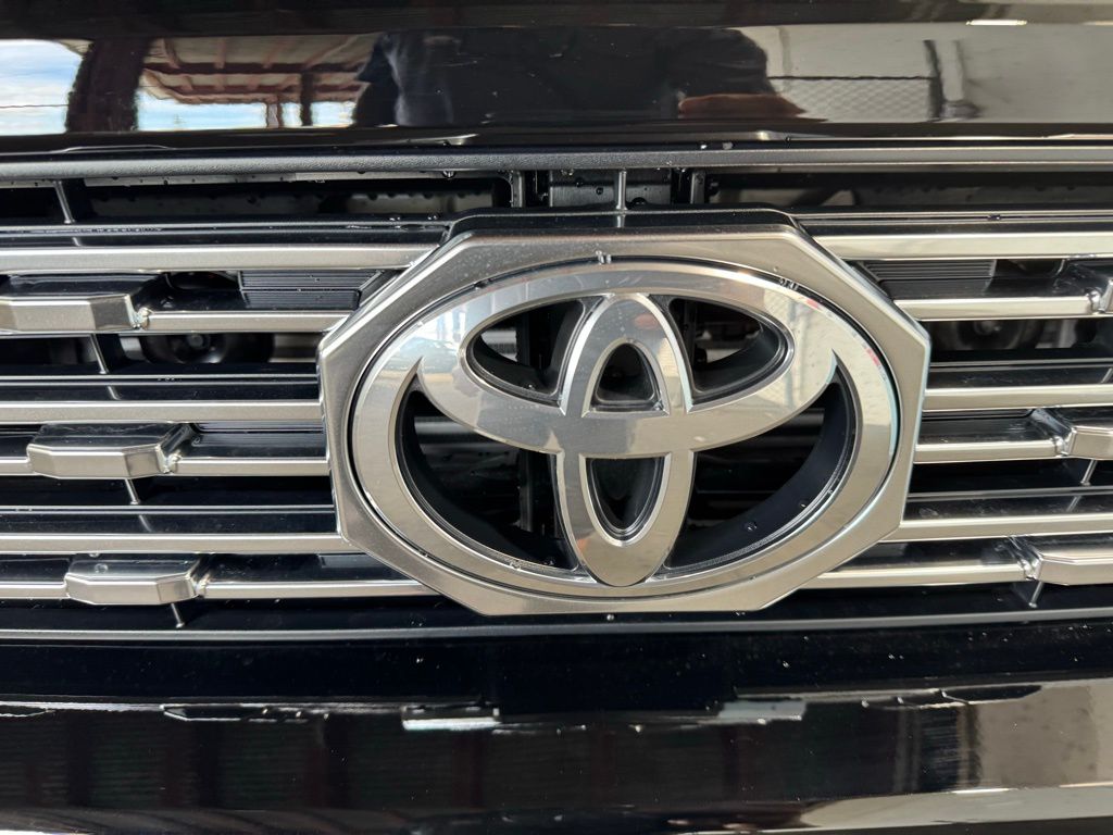 Thumbnail: 2025 Toyota 4Runner - 13
